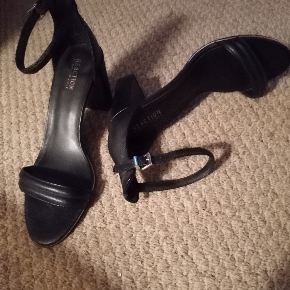 Black heels REACTION Kenneth Cole - Picture 6 of 7